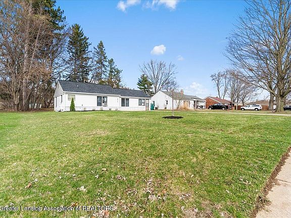 3rd image of 4516 Wilcox Rd