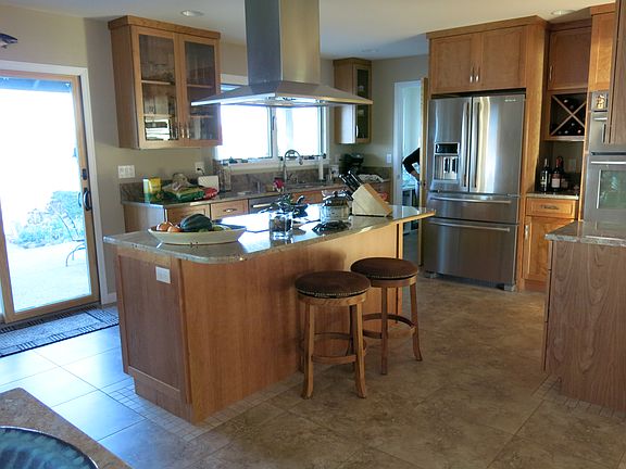 4th image of 5608 Lighthouse Dr E