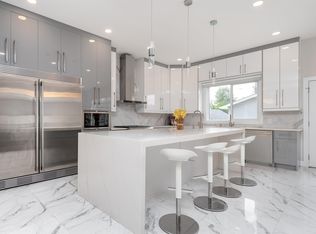 7306 106th St NW, Edmonton, AB