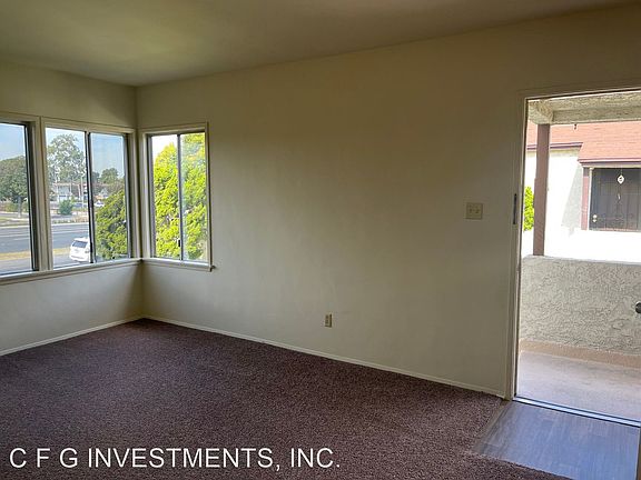 2nd image of 4850 1/2 N Lakewood Blvd #11626930