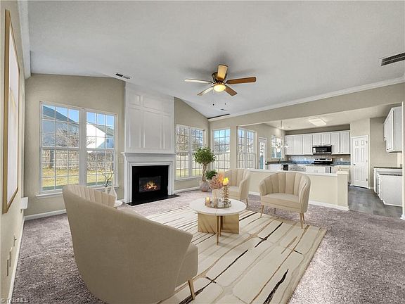2nd image of 1435 Cantwell Ct