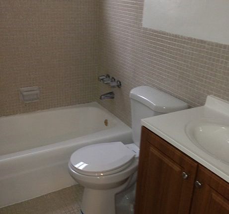 5th image of 2151 NE 168th St APT 6