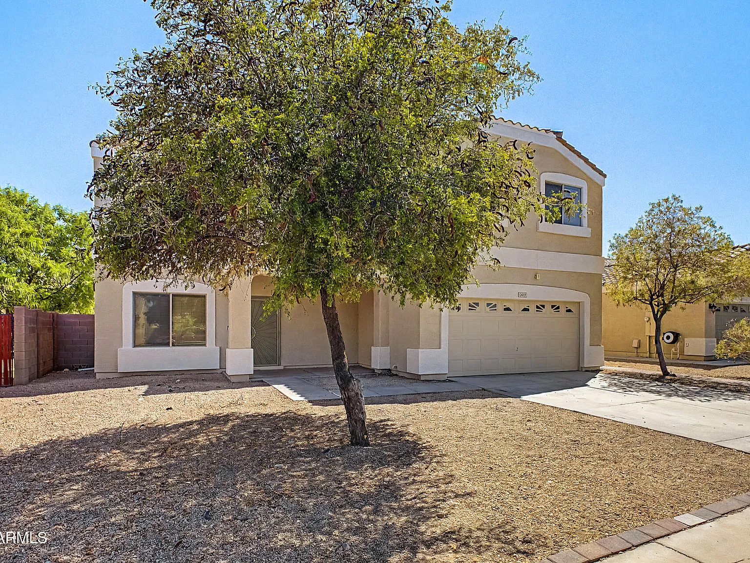 5 bed, 3.0 bath, 2453 sqft, $2,500 — Photo 2