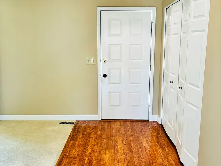 7710 Woody Creek Dr — Photo 3