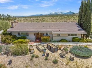 31950 Crystalaire Dr, Llano, CA 93544