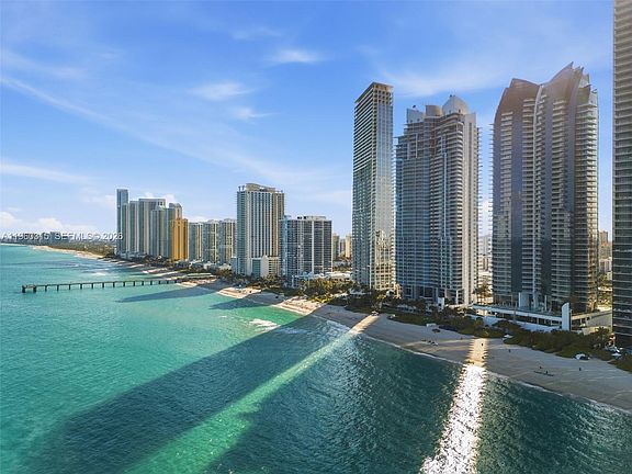 4th image of 17121 Collins Ave APT 1606