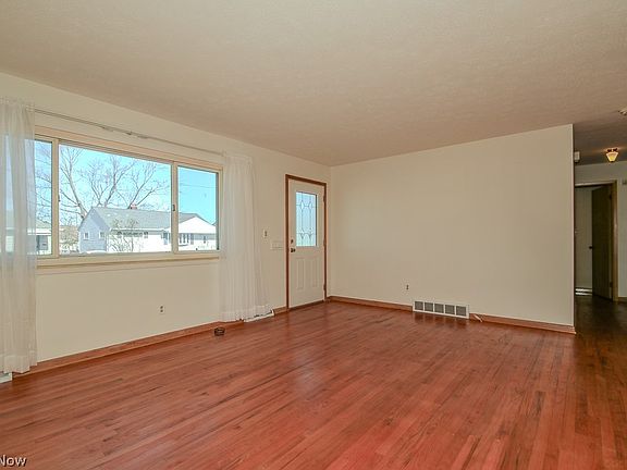 2nd image of 30224 Regent Rd