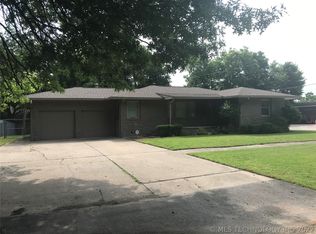 218 N Broadway St, Skiatook, OK 74070