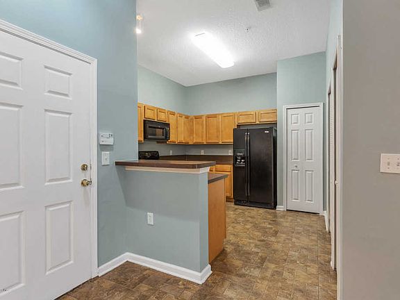 5th image of 5050 Playpen Dr #4-2