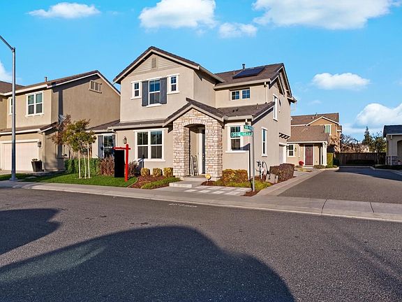 3rd image of 5628 Cornerstone Dr