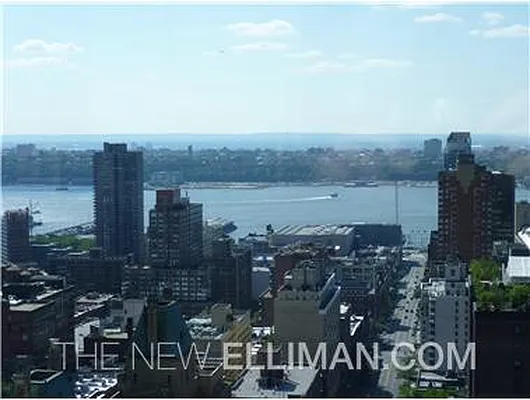 Rented by Douglas Elliman | media 24