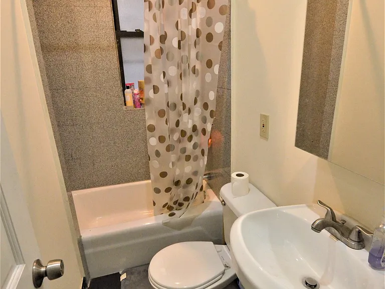 103 Hemenway St #7 — Photo 12