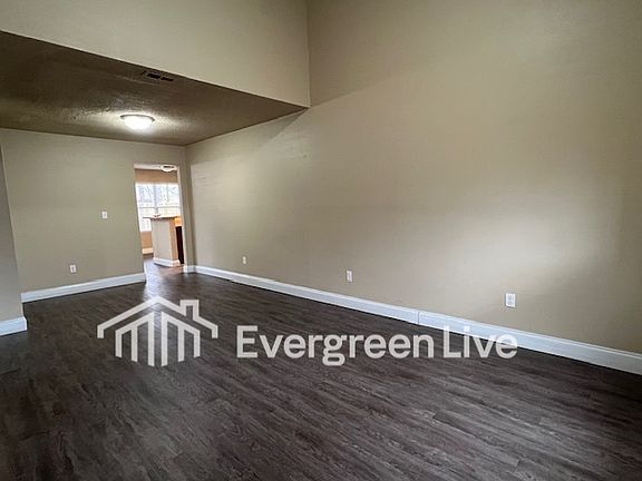3rd image of 203 Barrow Ct