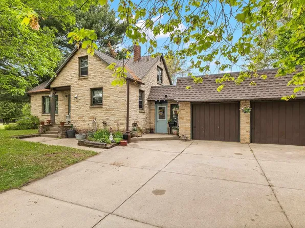 924 NORTH POINT DRIVE, Stevens Point, WI 54481