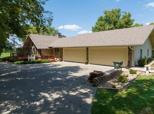 13885 Highway Y, La Monte, MO 65337