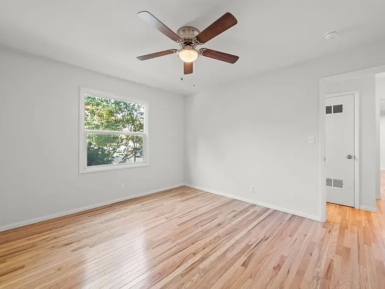 Charming 1 & 2 Bedrooms on the Chandler Bike Path — Photo 54