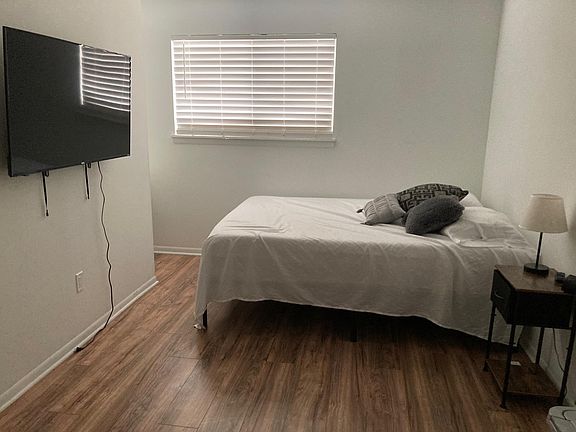 5th image of 780 Ann St #780