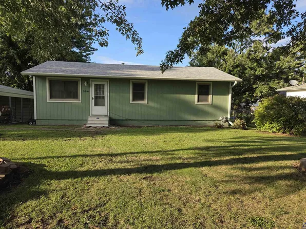 506 W North St, Carbondale, KS 66414