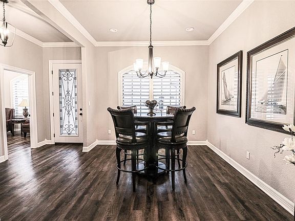 3rd image of 201 Lafoy Ln