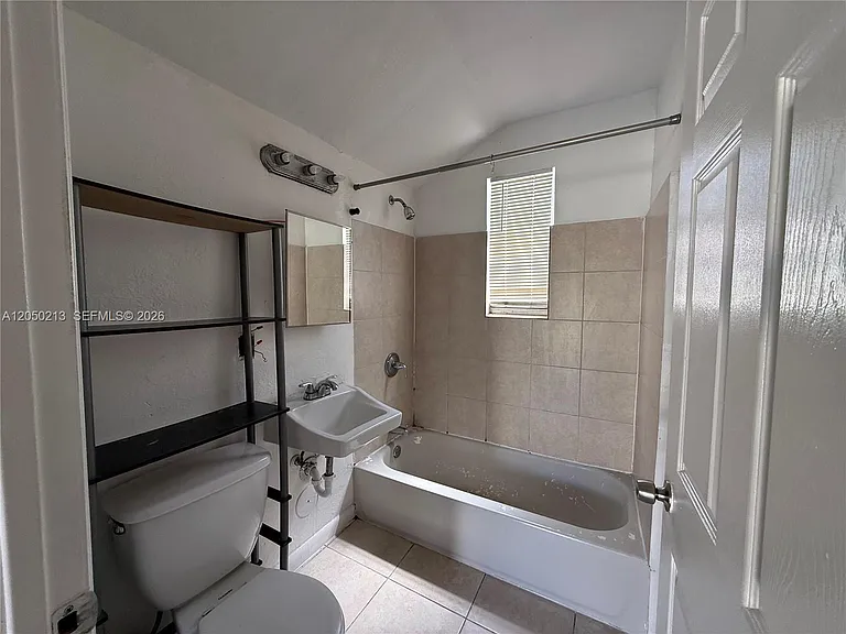 6415 NW 17th Ave #102 — Photo 4
