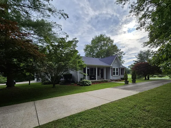 1185 Woodard Perry Rd, Ashland City, TN 37015