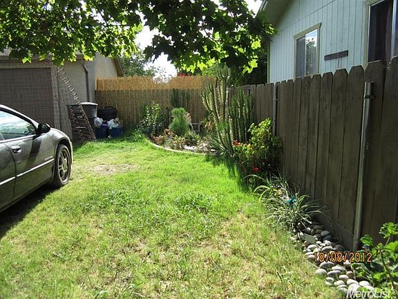 3rd image of 351 S Gertrude Ave