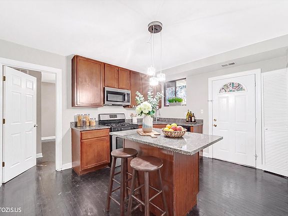 3rd image of 6254 N Bell Ave #T