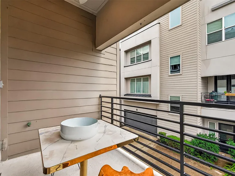 1604 Ovid St #B — Photo 21