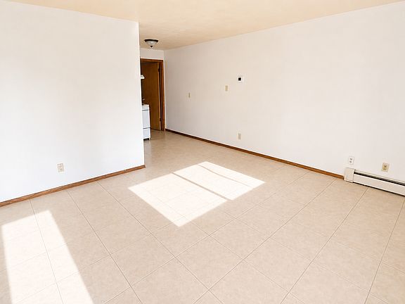 4th image of 535 N Main St #4