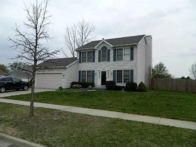 2802 Arrowhead Dr photo 1
