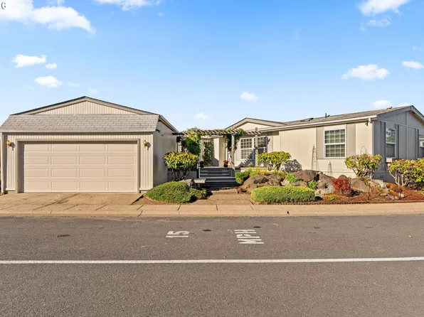 1699 N Terry St, Eugene, OR 97402