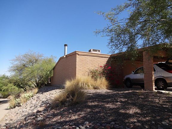 5th image of 6989 N Village View Dr