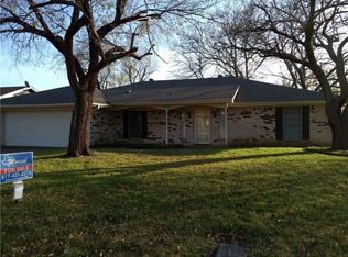 6704 Fair Meadows Dr, North Richland Hills, TX 76182