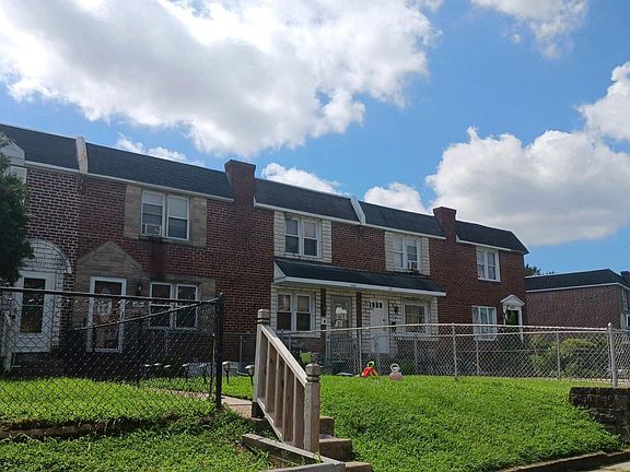 3rd image of 2057 Kent Rd