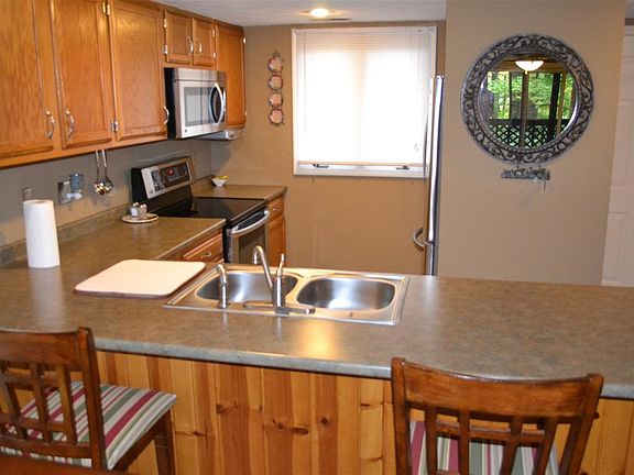 3rd image of 1943 E Waters Edge Dr #122
