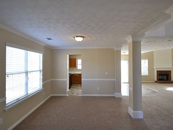 4th image of 3803 Majestic Ln SW