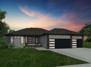 1264 Goldenwood Dr, West Fargo, ND 58078