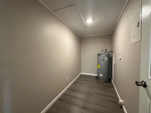 Red Deer Apartments — Photo 8
