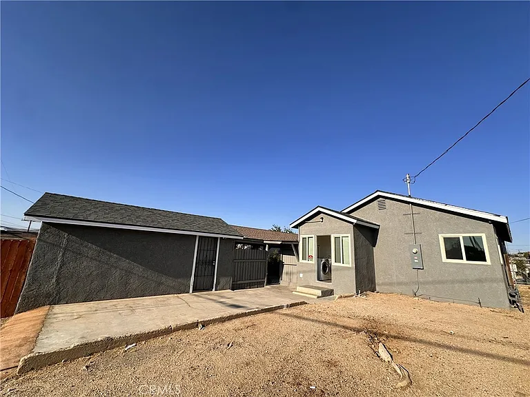 314 Wilshire Pl — Photo 25