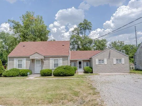 2433 Lorraine Dr, Cahokia, IL 62206