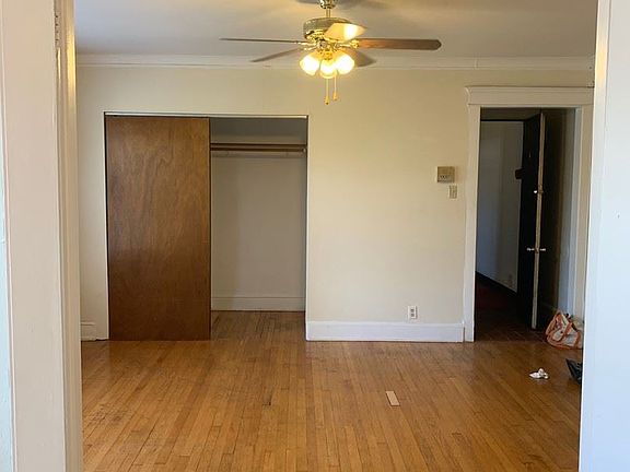 5th image of 1320 N Van Buren St APT 7