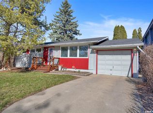 63 Spinks Dr, Saskatoon, SK S7H3X1