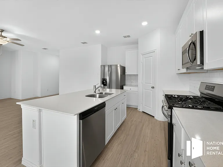 1337 Almond Rd — Photo 5