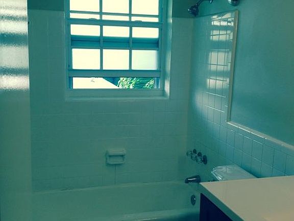 4th image of 115 Tacoma Ln APT 3