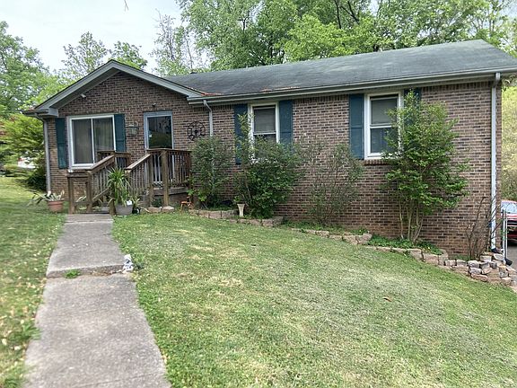 3rd image of 359 Crest Dr