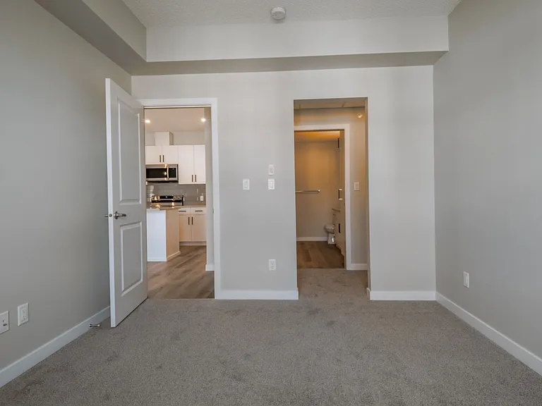 5530 Schonsee Dr NW — Photo 10