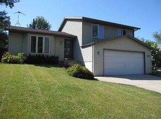 2706 Fell Rd, Madison, WI 53713