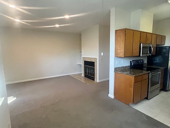 4th image of 171 Shoreline Ct