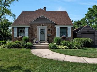 242 Washington St, Des Plaines, IL 60016