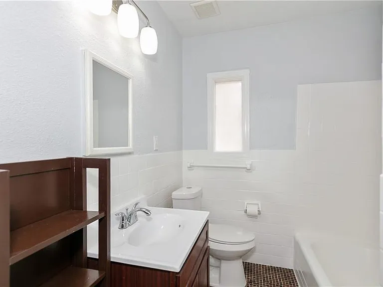 560 Winton Ter NE #1 — Photo 17